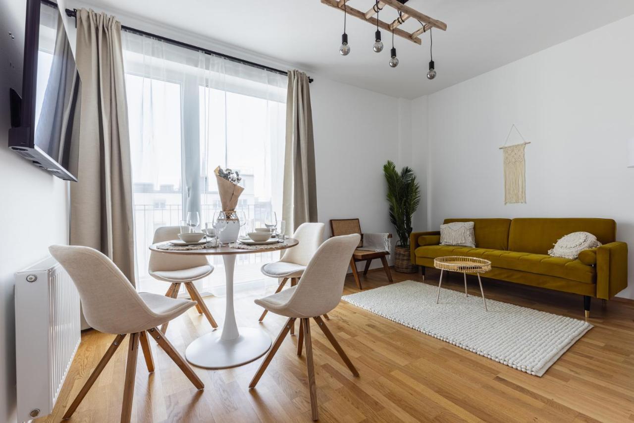 Bright Stylish Apartment With A Balcony In A Top Location Bécs Kültér fotó