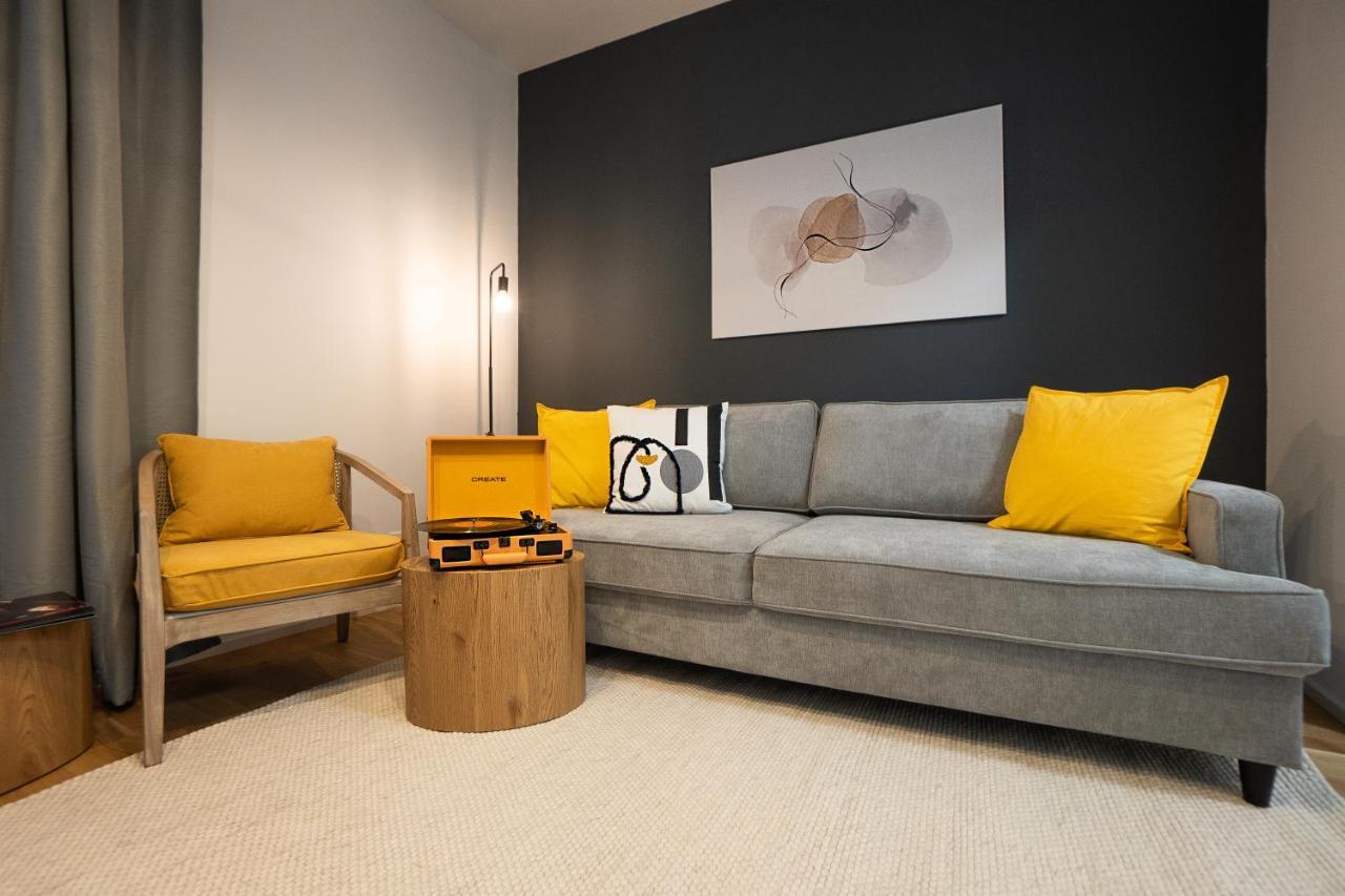 Bright Stylish Apartment With A Balcony In A Top Location Bécs Kültér fotó