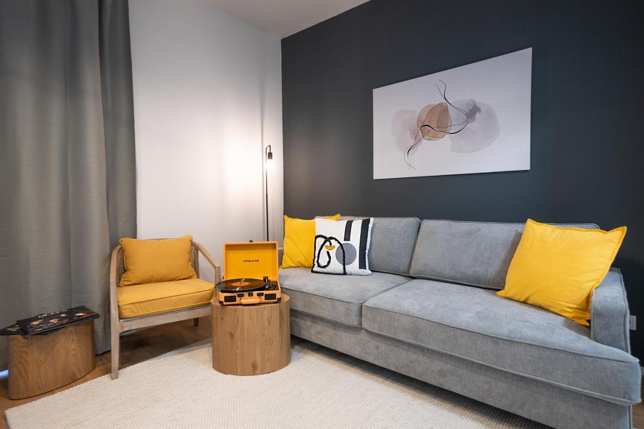 Bright Stylish Apartment With A Balcony In A Top Location Bécs Kültér fotó