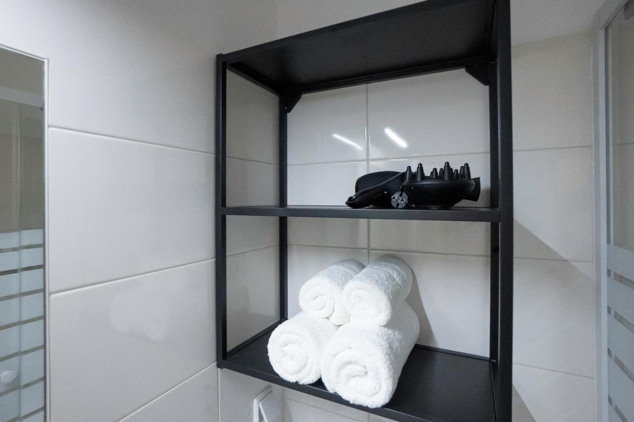 Bright Stylish Apartment With A Balcony In A Top Location Bécs Kültér fotó