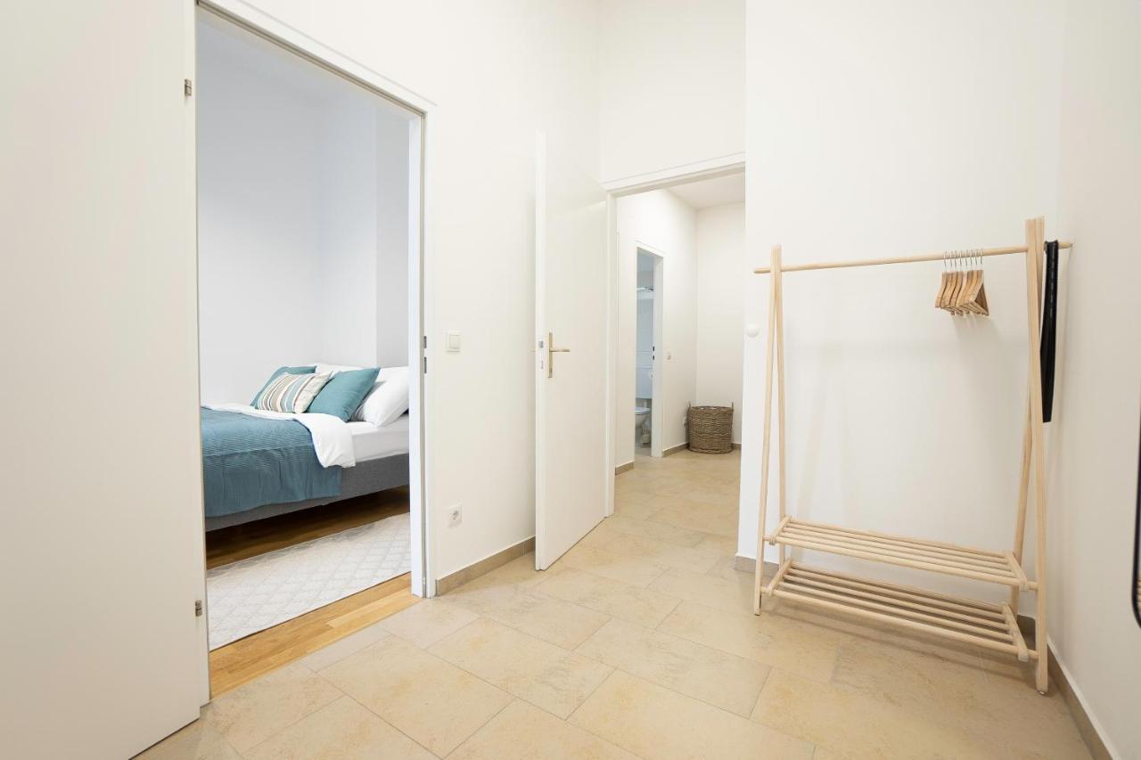 Bright Stylish Apartment With A Balcony In A Top Location Bécs Kültér fotó